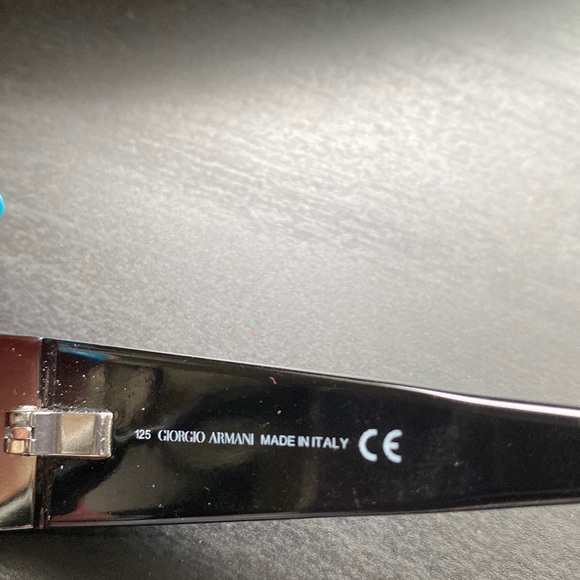 Giorgio Armani Eyeglasses - Picture 4 of 10